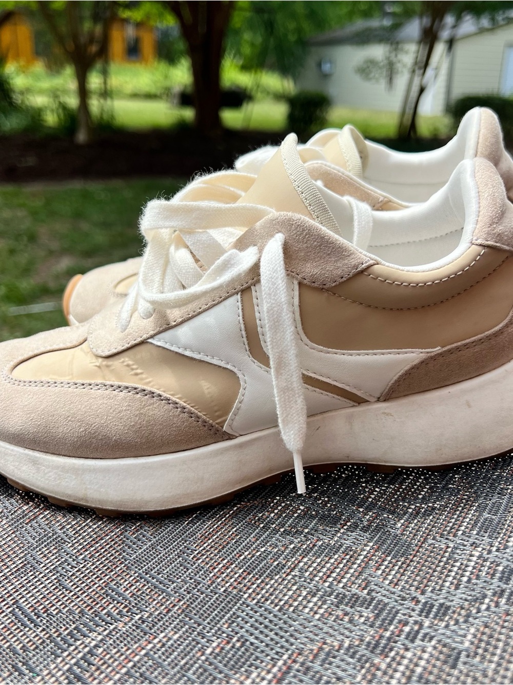 Steve Madden Escapade Chunky Retro Sneakers Woman’s Size 7.5